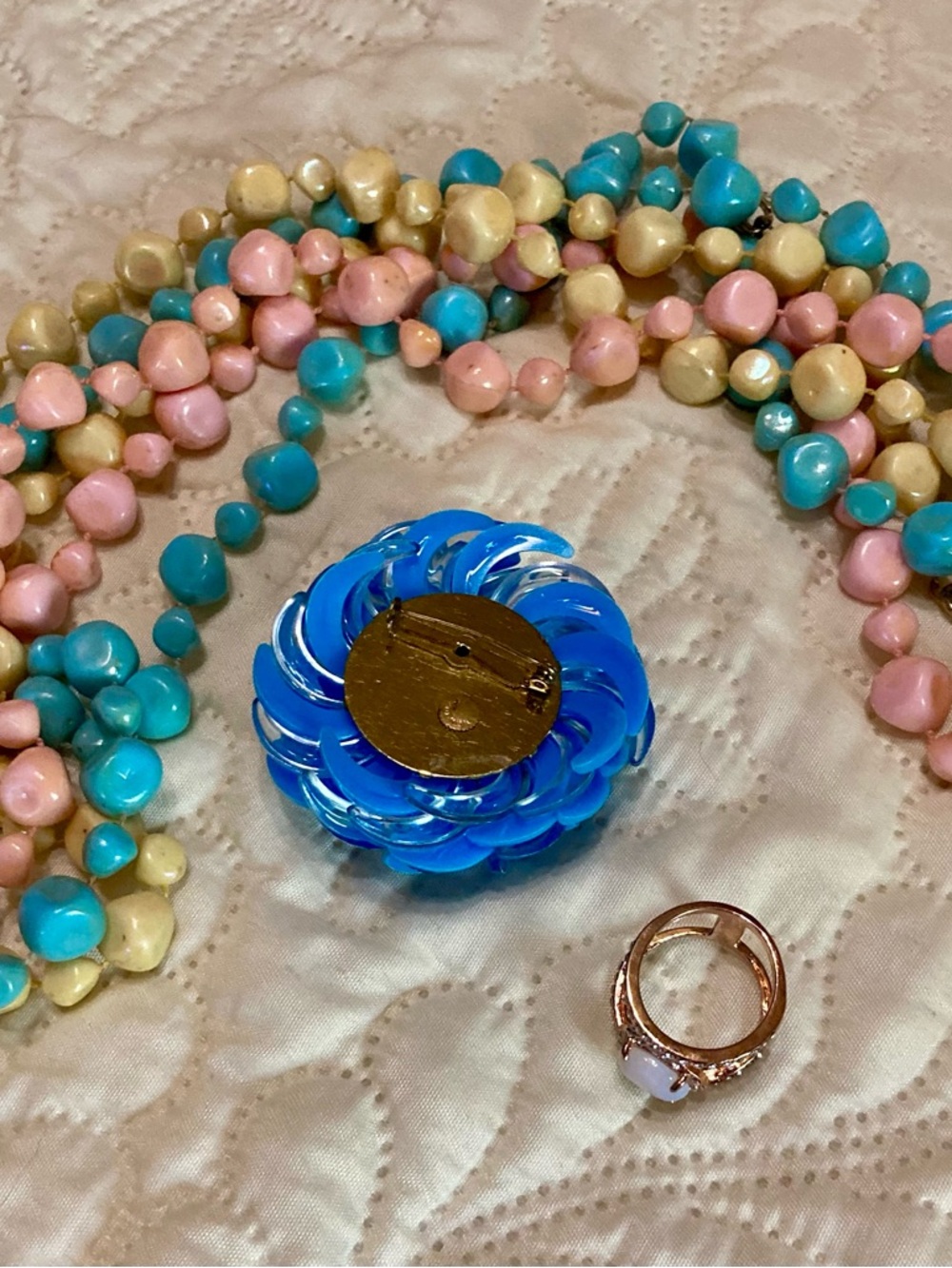 Vintage Jewelry Bundle - Picture 5 of 6